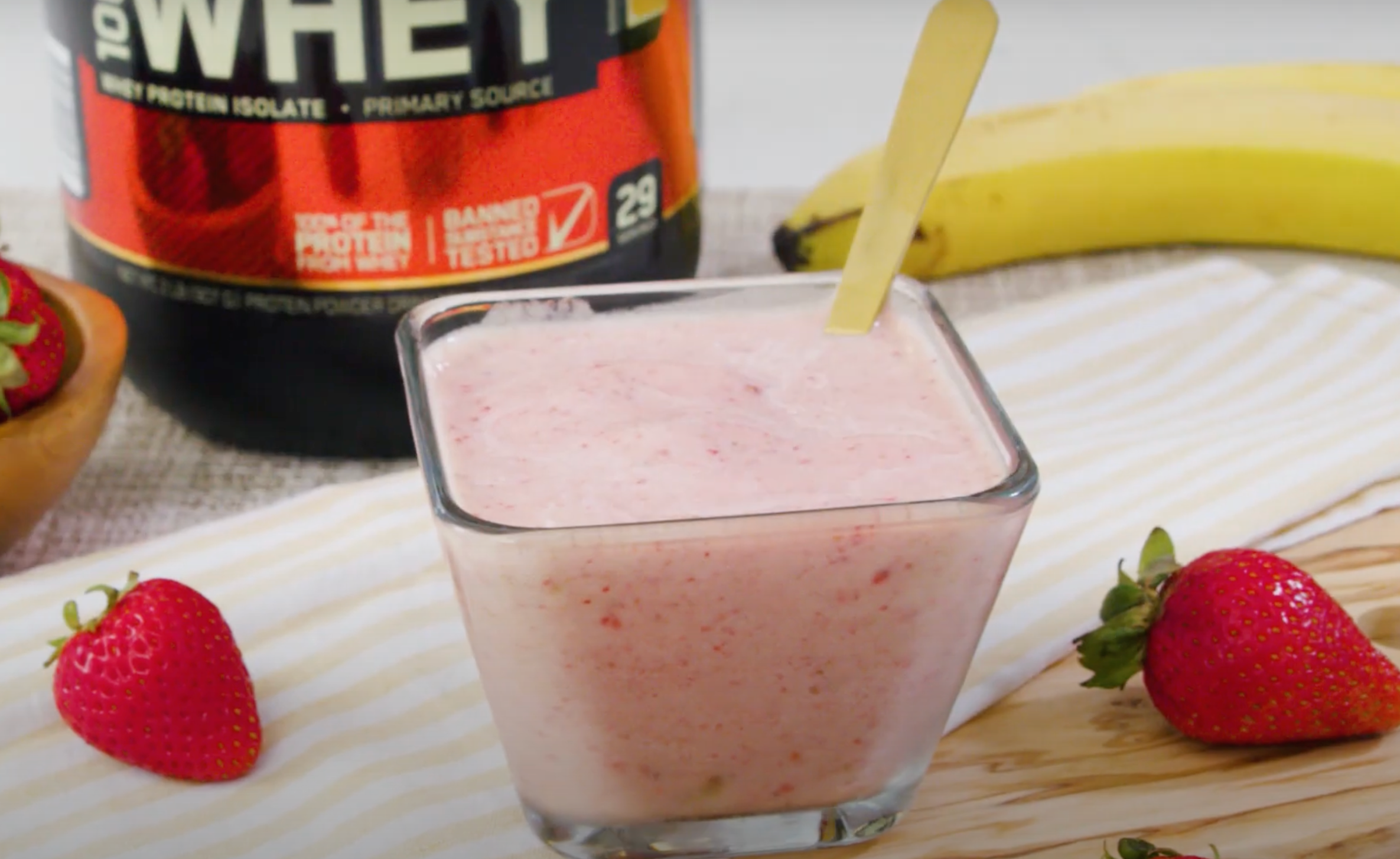 100% Whey Strawberry Banana Protein Smoothie Bowl