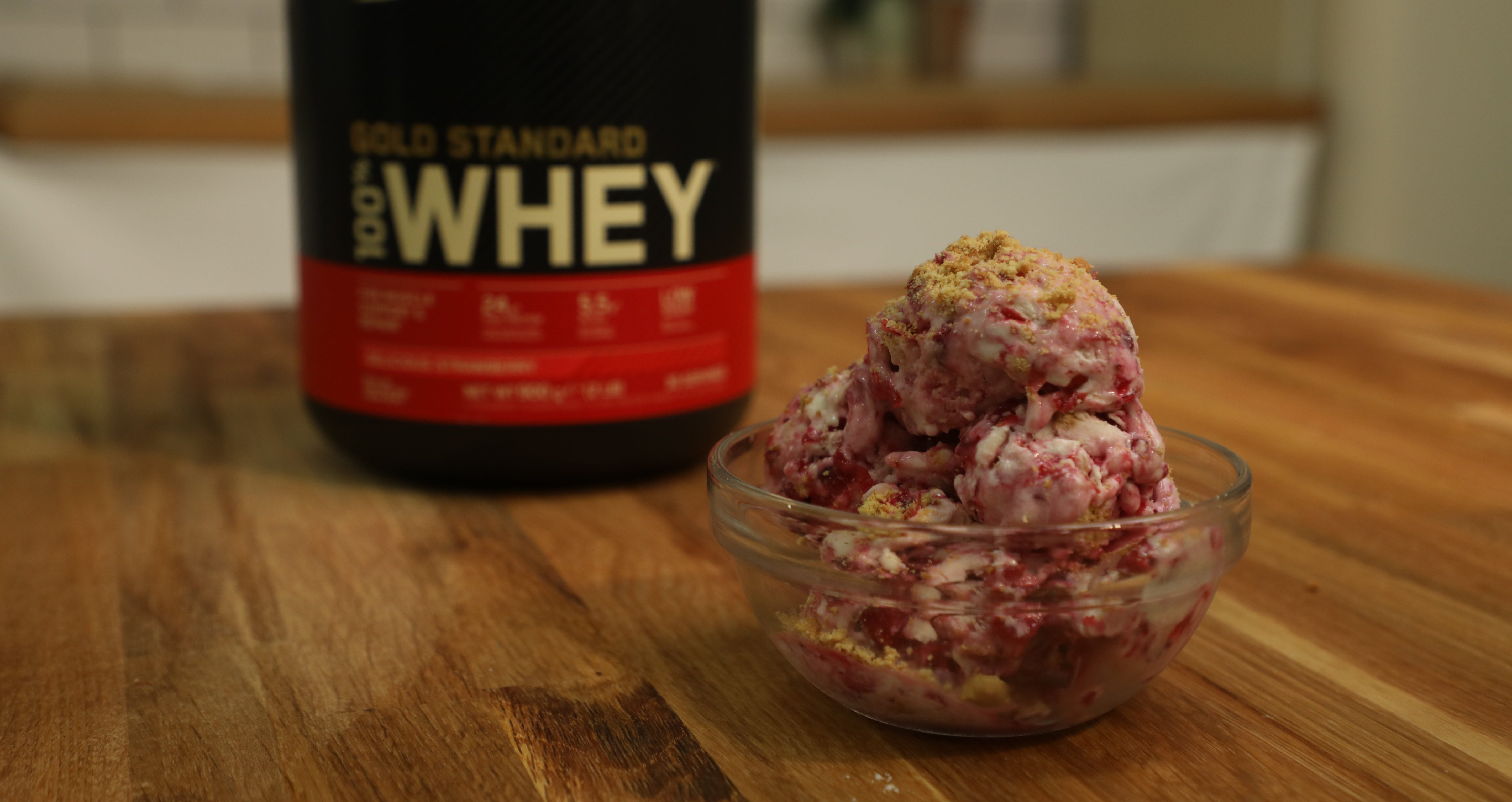 Christmas Cheesecake Ice Cream