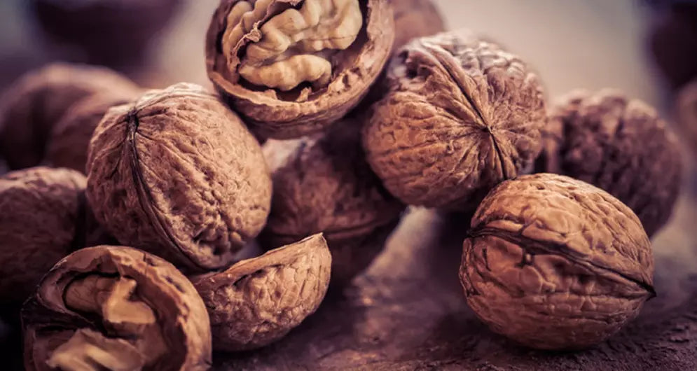 How Walnuts Help You Resist Cravings