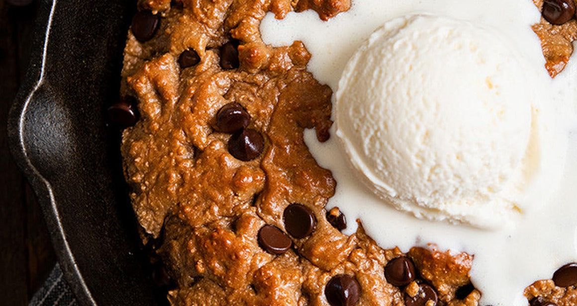 Jordnötssmör- och Chokladkaks-skillet-cookie