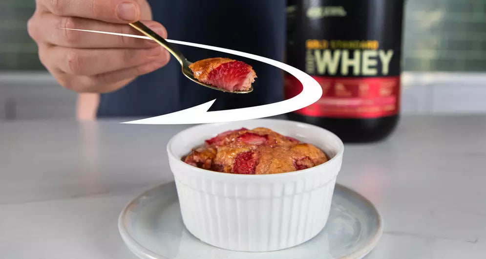 Proteinreiche Erdbeer-Baked Oats